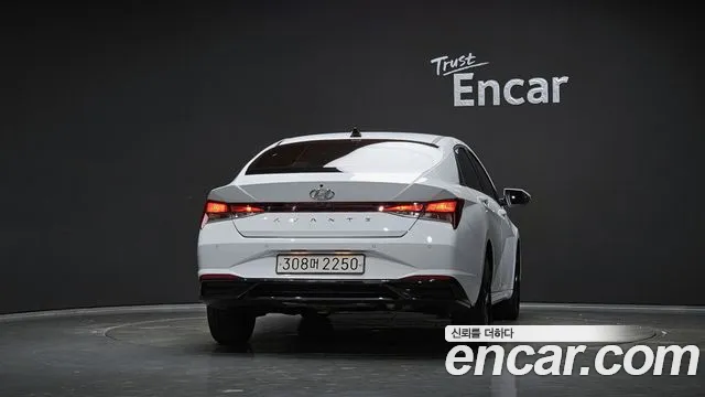 Hyundai AVANTE Avante (CN7) — Фото автомобиля 4