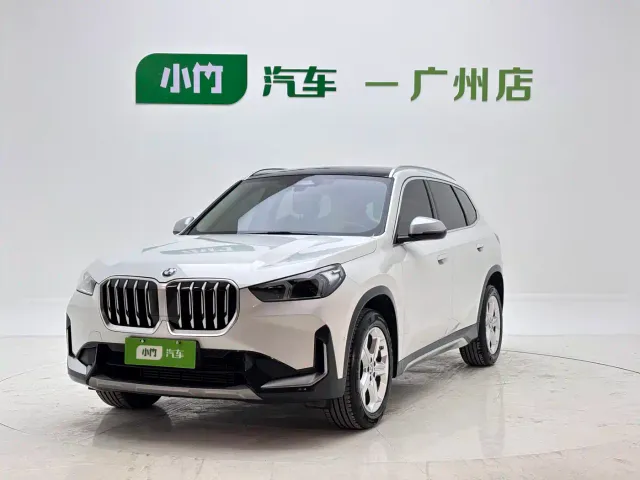 Фотография автомобиля — BMW X1