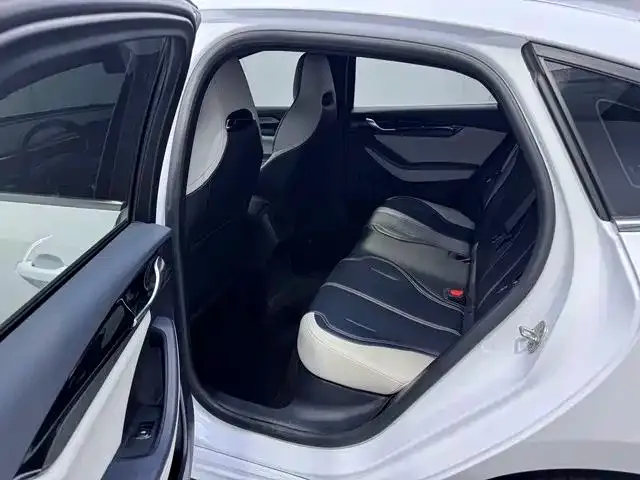 BYD Qin PLUS — Фото автомобиля 12