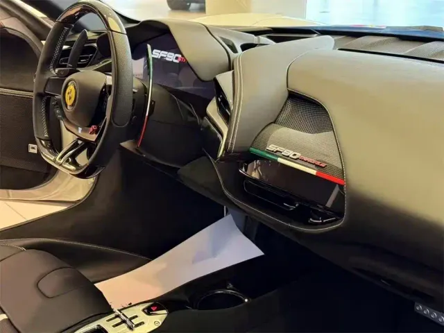 Ferrari SF90 — Фото автомобиля 3