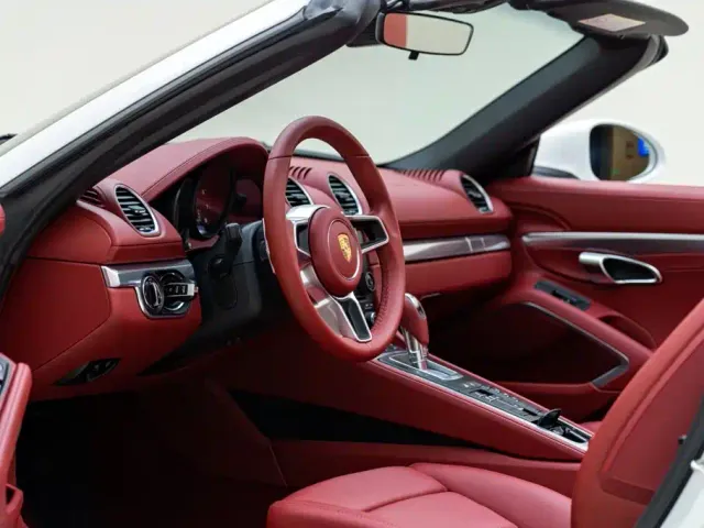 Porsche 718 — Фото автомобиля 6