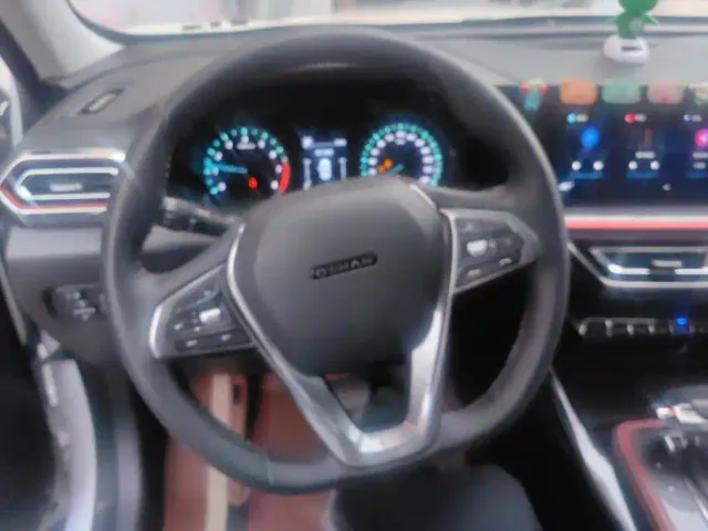 Changan Oushang X5 — Фото автомобиля 15