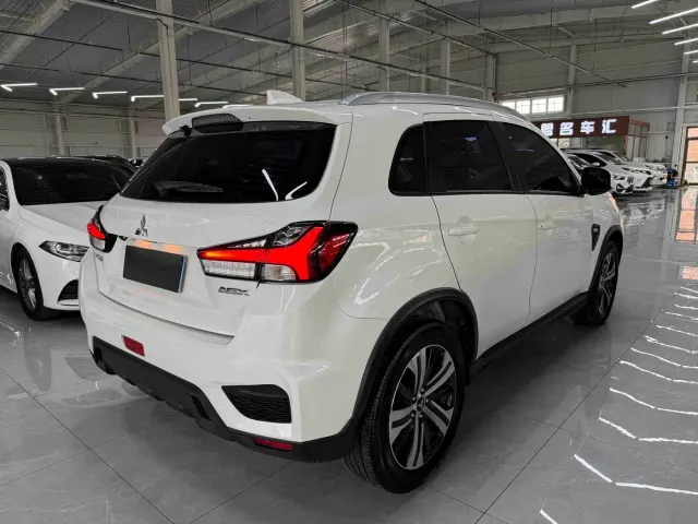 Mitsubishi ASX — Фото автомобиля 4