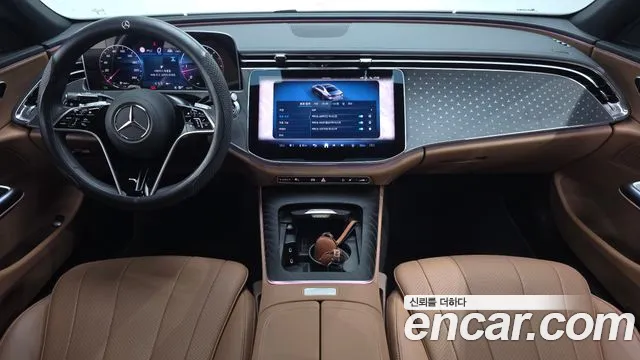 Mercedes-Benz E-Class — Фото автомобиля 7