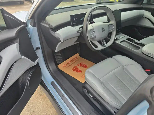 Nio ET5 — Фото автомобиля 10