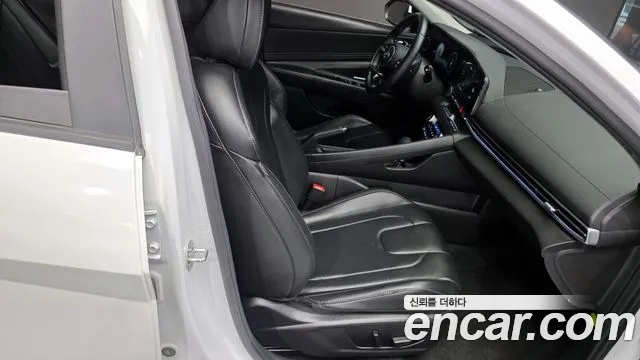 Hyundai AVANTE Avante (CN7) — Фото автомобиля 26