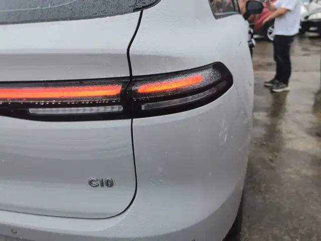 Leapmotor C10 — Фото автомобиля 7