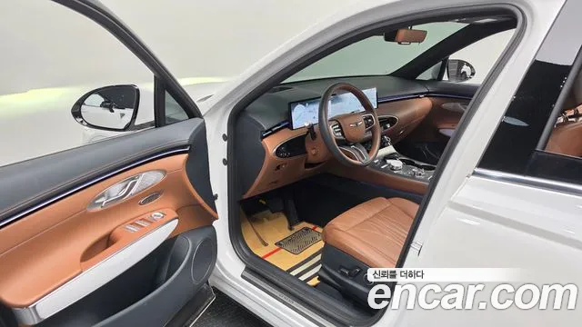 Genesis GV70 2.5T Бензин AWD — Фото автомобиля 10