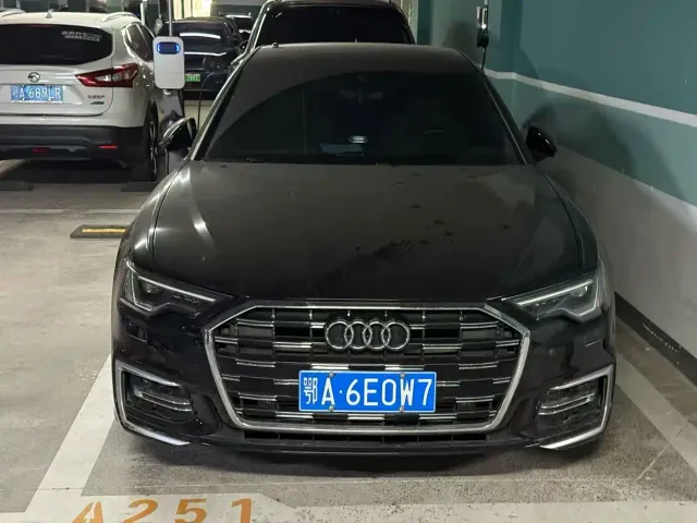 Audi A6L — Фото автомобиля 5