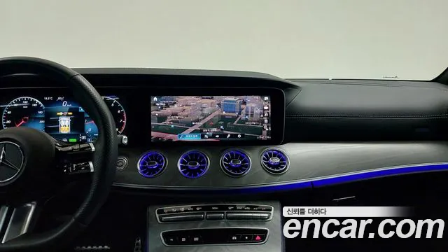 Mercedes-Benz E-Class — Фото автомобиля 16