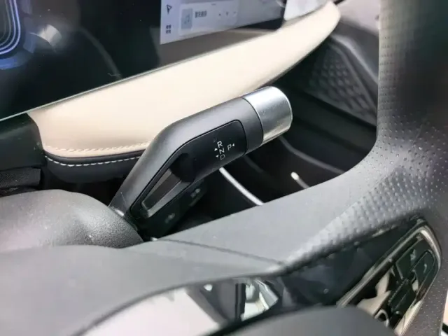 Geely Geometry E Firefly — Фото автомобиля 13