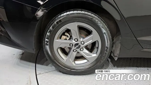 Kia K5 K5 3 поколение 2.0 LPI(Для проката) — Фото автомобиля 5