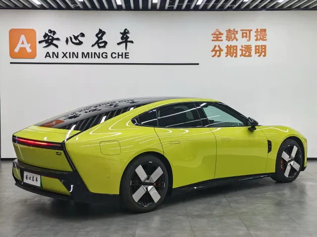 Xpeng P7 — Фото автомобиля 3