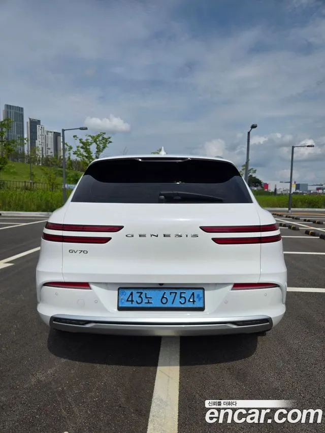 Genesis GV70 Electrified GV70 — Фото автомобиля 4