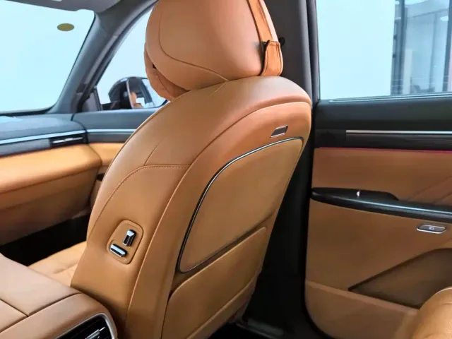 Dongfeng eπ 008 — Фото автомобиля 30