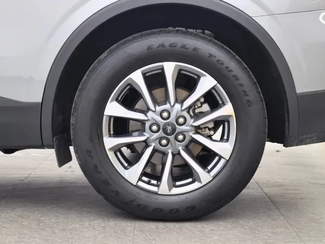 Ford Edge — Фото автомобиля 13