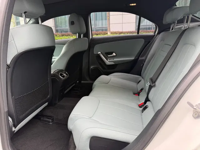 Mercedes-Benz A-Class — Фото автомобиля 11