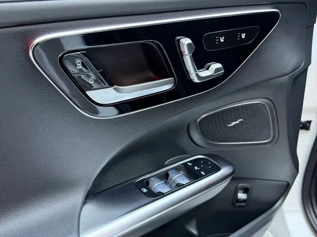 Mercedes-Benz C-Class — Фото автомобиля 9