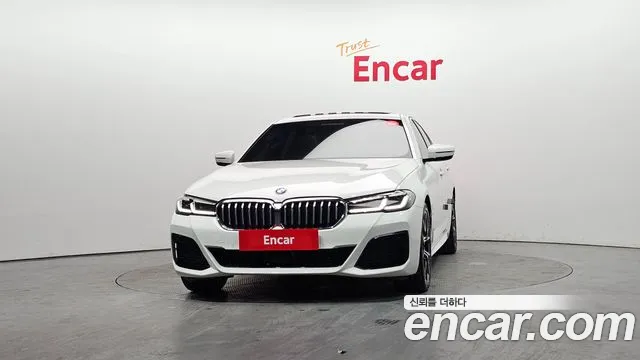 BMW 5-Series 5 серия (G30) 530i xDrive M Sport — Фото автомобиля 3