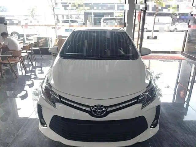 Toyota Vios — Фото автомобиля 2