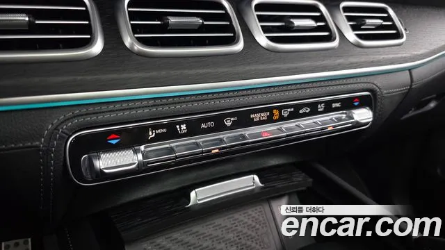 Mercedes-Benz GLS-Class — Фото автомобиля 13