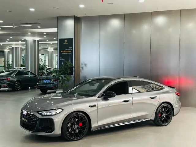 Фотография автомобиля — Audi A5L Sportback