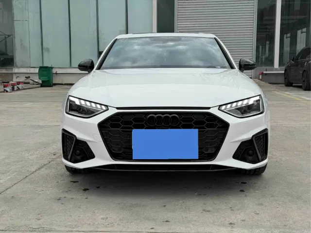 Audi A4L — Фото автомобиля 2