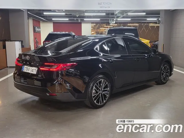 Toyota Camry — Фото автомобиля 4