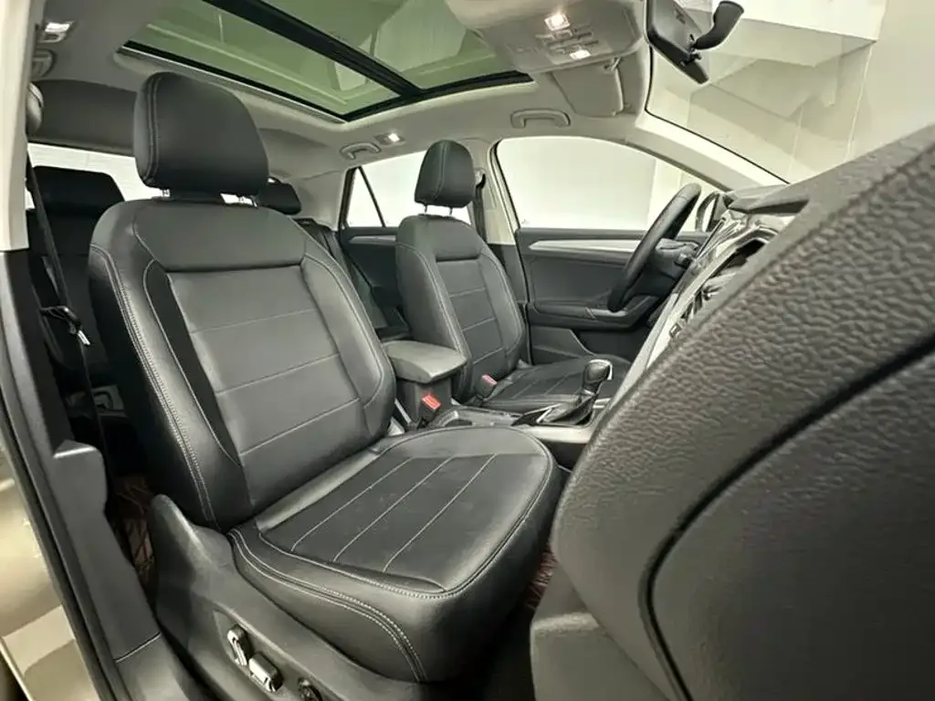 Volkswagen Volkswagen T-ROC 2022 280TSI DSG 2WD Elite PLUS — Фото автомобиля 10