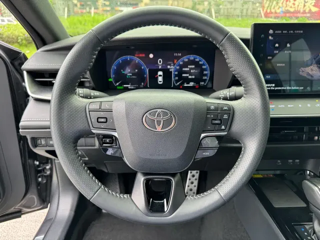 Toyota Camry — Фото автомобиля 19