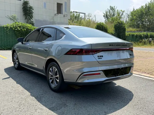BYD Qin PLUS — Фото автомобиля 7