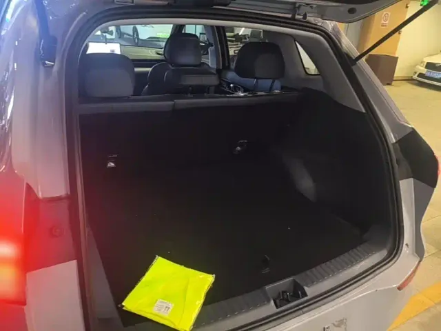 Geely Galaxy E5 — Фото автомобиля 18