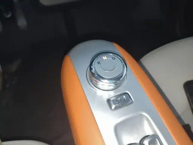 Changan Lumin — Фото автомобиля 13