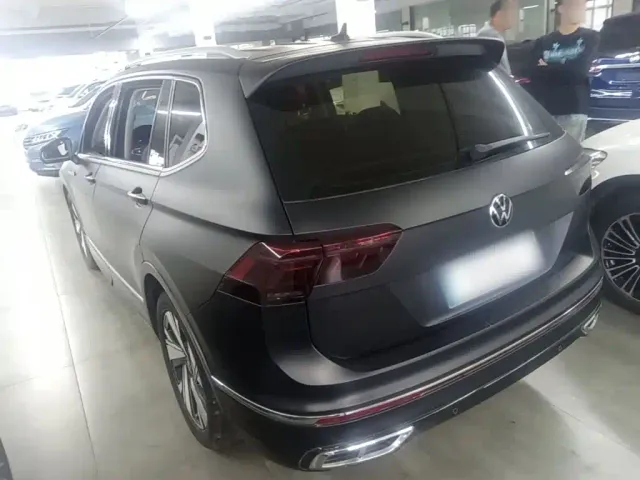 Volkswagen Tiguan L — Фото автомобиля 4