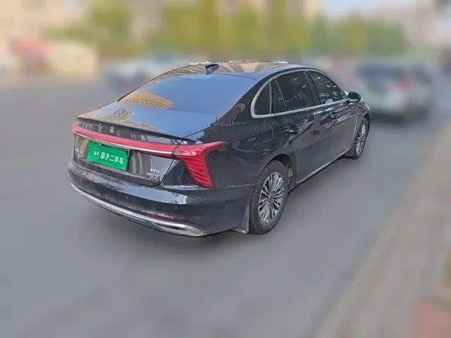 Hongqi H5 — Фото автомобиля 4