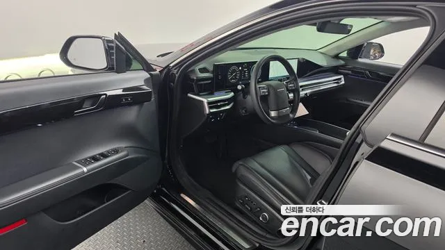 Hyundai Grandeur Grandeur (GN7) 2.5 Бензин 2WD — Фото автомобиля 8