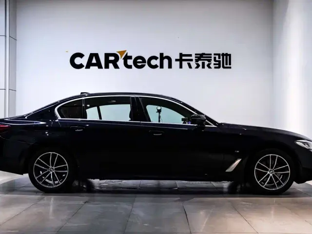 BMW 5 Series — Фото автомобиля 5