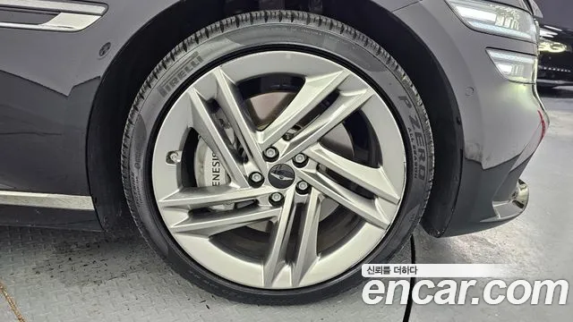 Genesis G80 Бензин 2.5 турбо AWD — Фото автомобиля 21