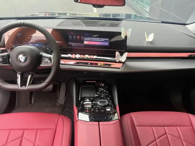 BMW 5 Series — Фото автомобиля 7