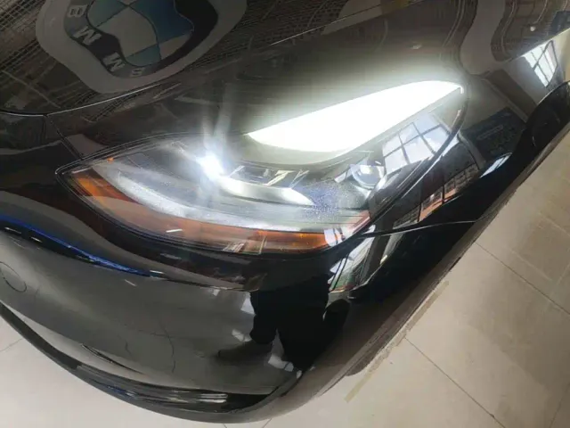Tesla Model Y — Фото автомобиля 23