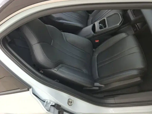 Dongfeng Fengshen L7 — Фото автомобиля 24
