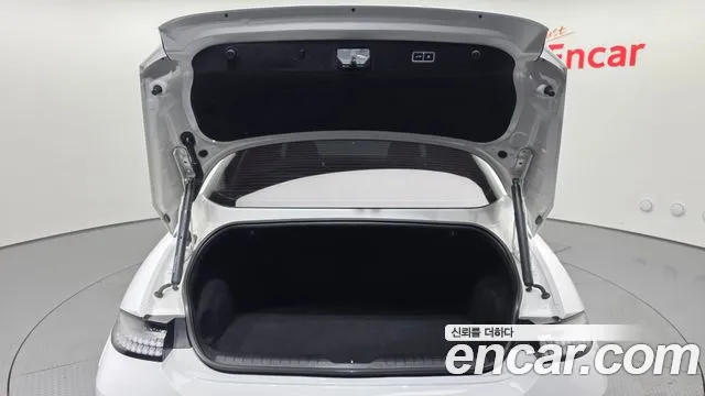Hyundai Ioniq 6 — Фото автомобиля 23