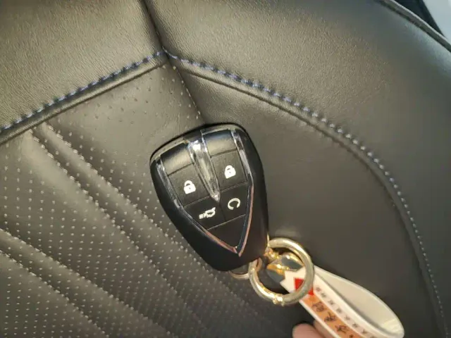 Changan Qiyuan A05 — Фото автомобиля 8