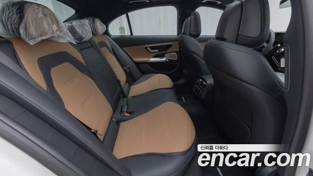 Mercedes-Benz E-Class — Фото автомобиля 10