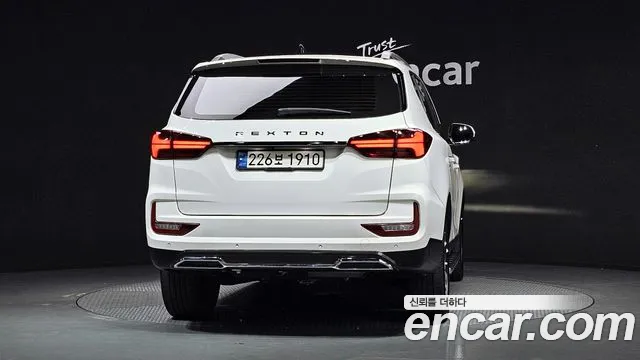 KG_Mobility_Ssangyong Rexton — Фото автомобиля 4
