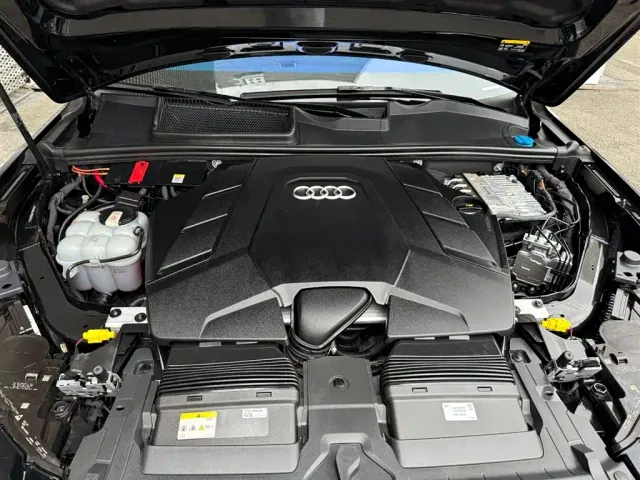 Audi Q7 — Фото автомобиля 14
