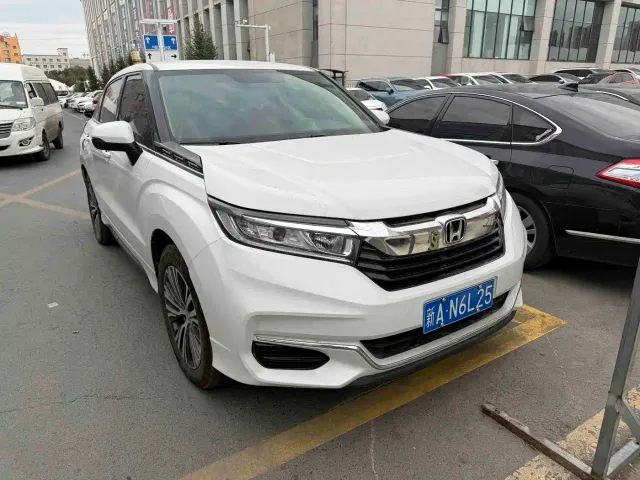Фотография автомобиля — Honda Avancier