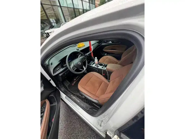 Buick Regal — Фото автомобиля 3