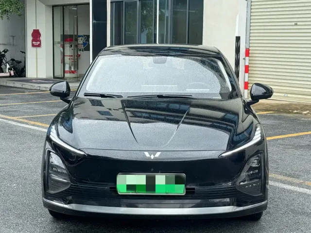 Wuling Starlight — Фото автомобиля 2