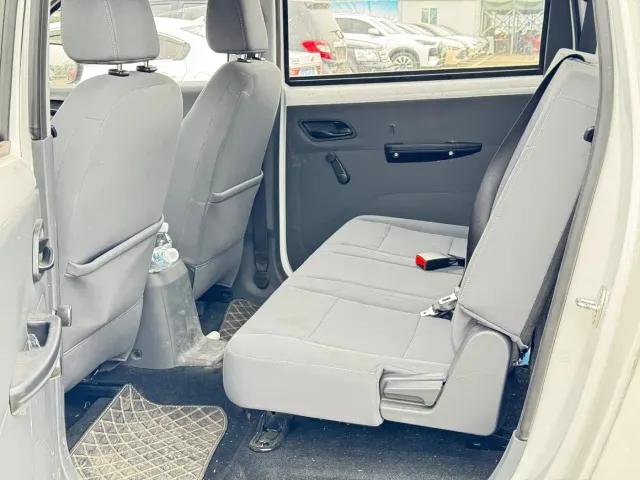 Wuling Hongguang — Фото автомобиля 6